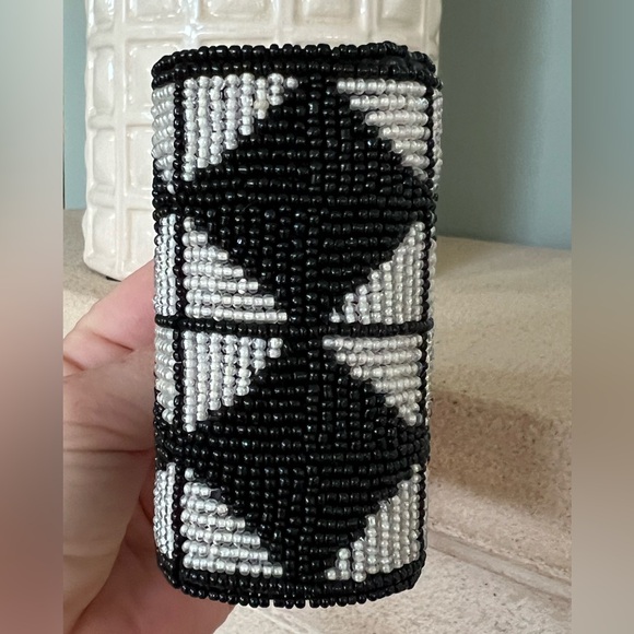 Vintage Black and White Beaded with Gold Accent Lipstick Case - Picture 5 of 8